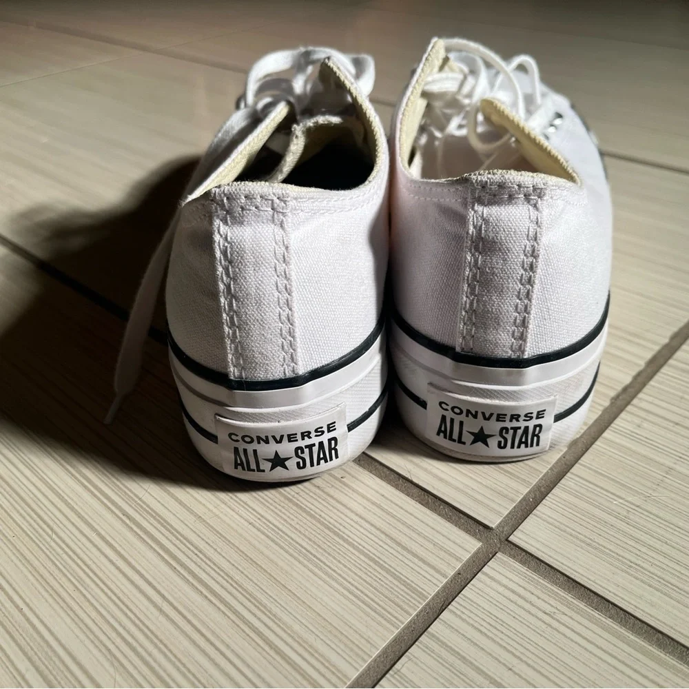 Converse All-Star Classic White Canvas Platform Sneakers - Women's Low Top, Sz 7 - Picture 4 of 11